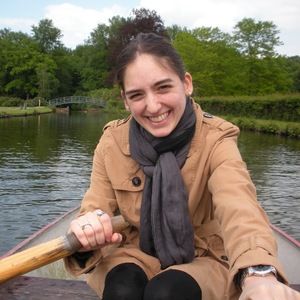 Meet your Posher, Lola